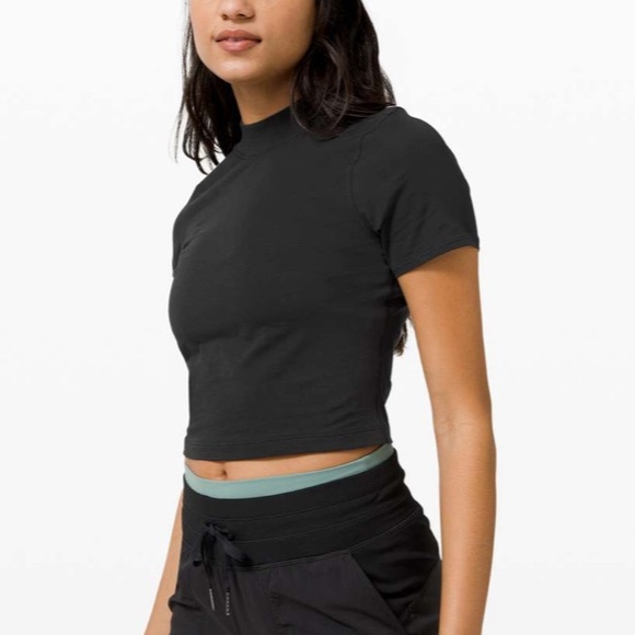 Lululemon Kitsilano Mock Neck Tee - Picture 1 of 7